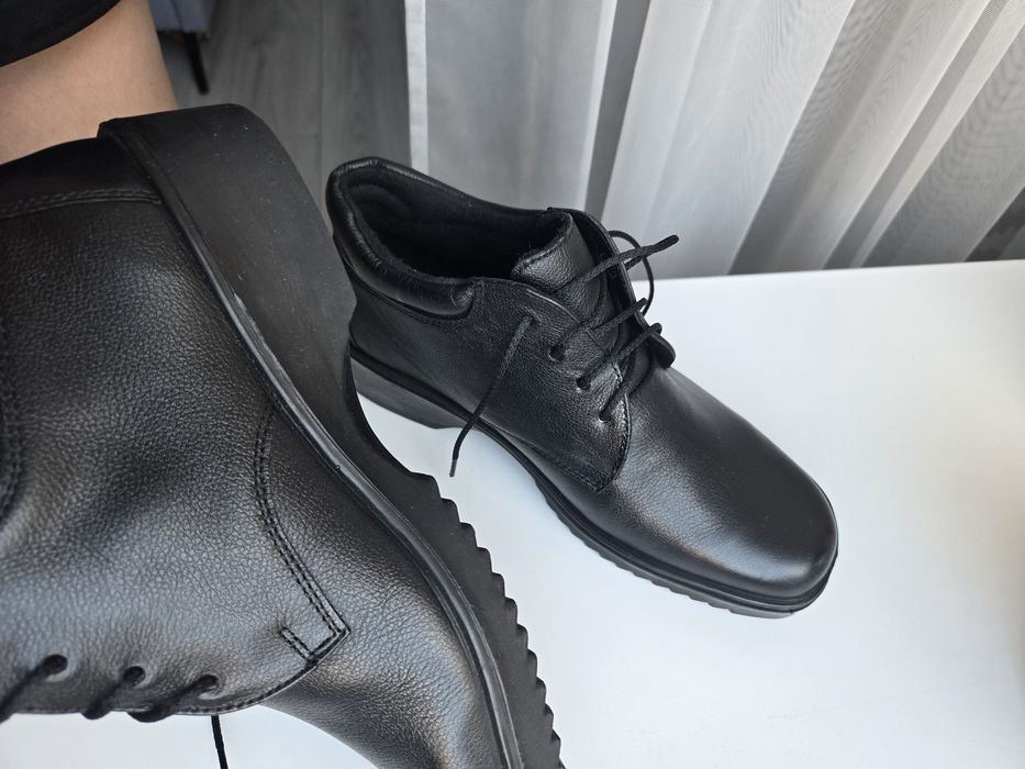 Продам ботинки демисезонные, осень-весна