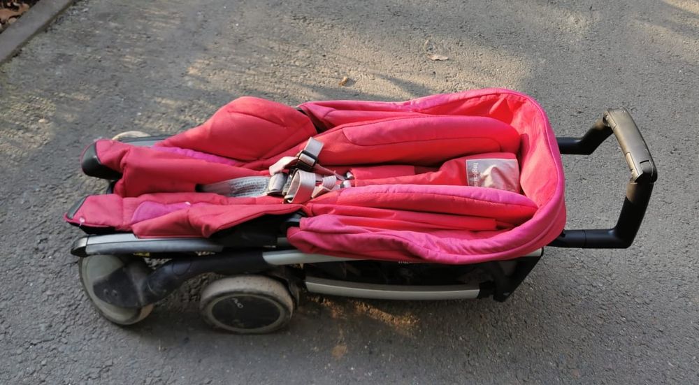 Детская коляска на девочку