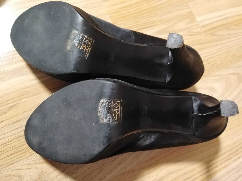 дамски обувки GUESS и още нещо...