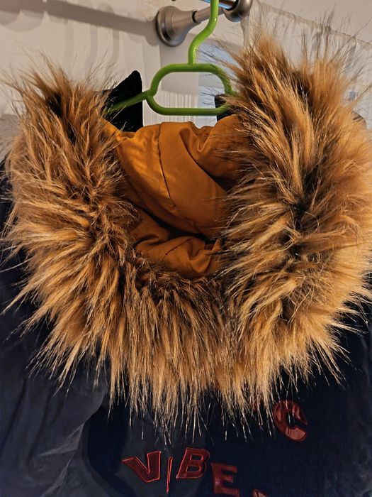 Vând geaca Zara vând