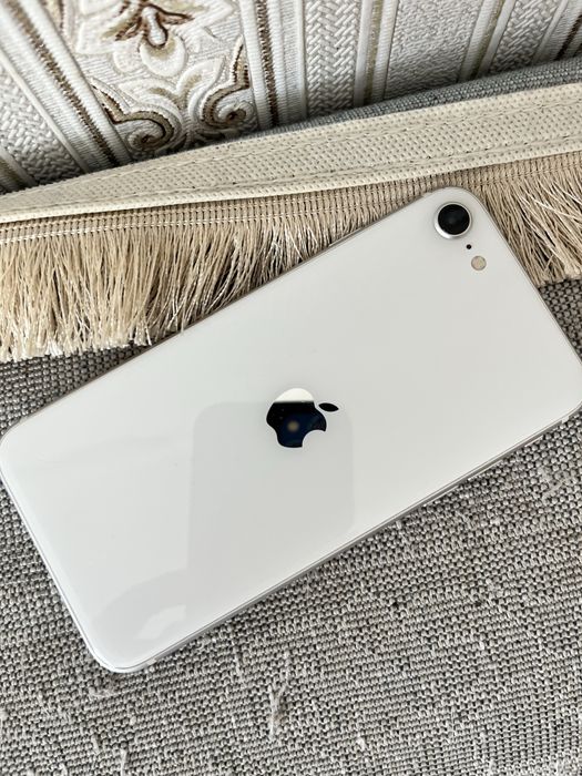 Продается Iphone Se 64gb