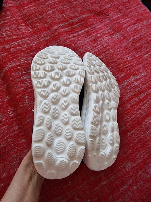 Vand adidasi New Balace 520 noi