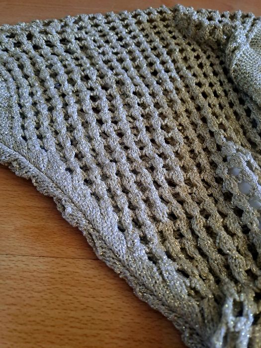 Златист кафтан плетиво