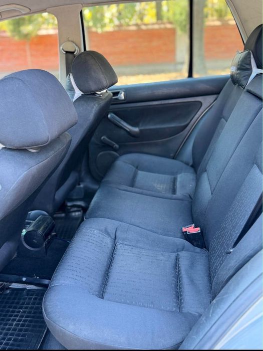 VOLKSWAGEN Golf 2000 — imagine 5