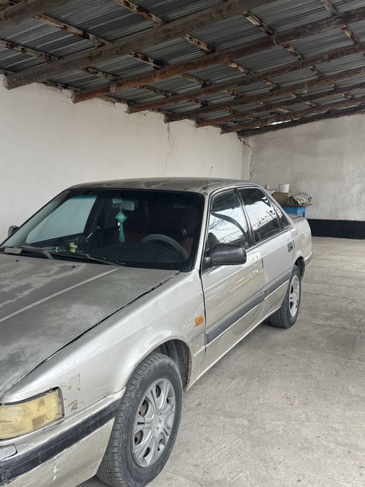 Мазда 626 седан