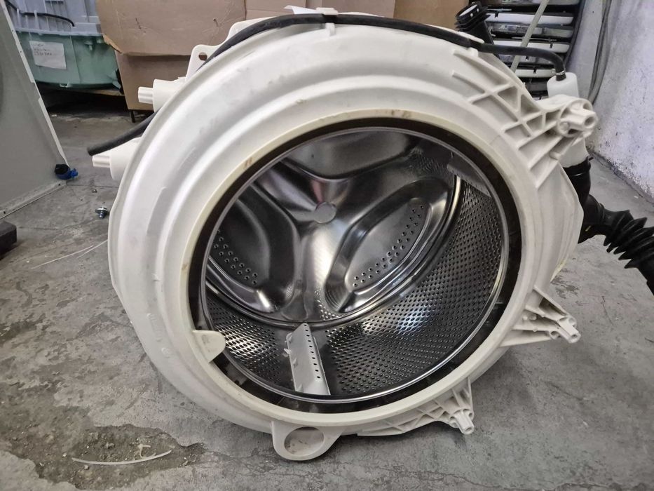 Cuva masina de spalat Hotpoint Ariston WMD722 cod 482000031784 in stare buna , compatibil si cu modele Whirlpool Fresh Care , Indesit INNEX / R11
