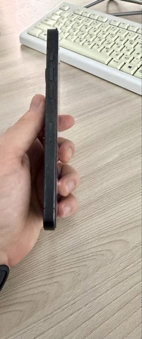 Продается айфон 15 про макс на 512гб