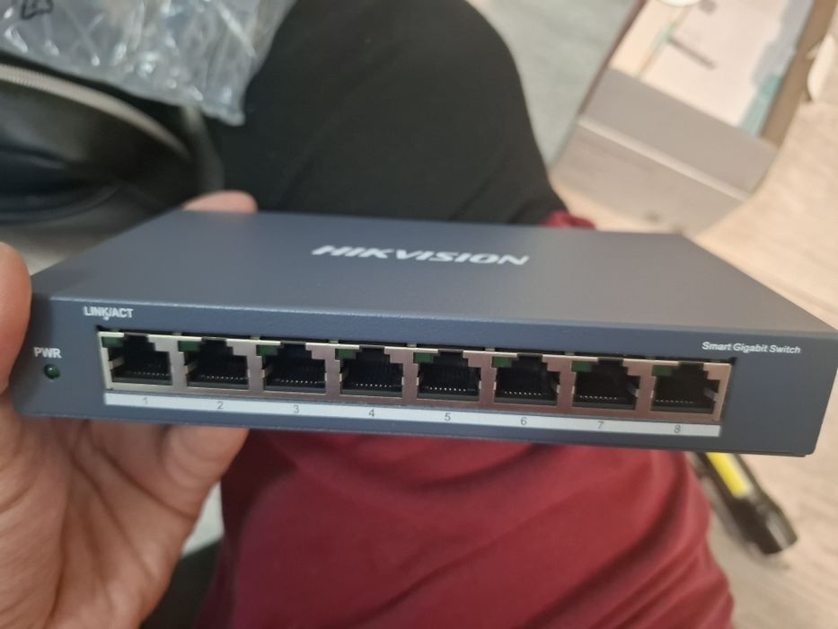 Продам коммутатор