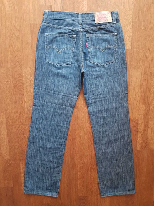 Blugi Levi's 501. Marime 32/34. Dimensiuni exacte.