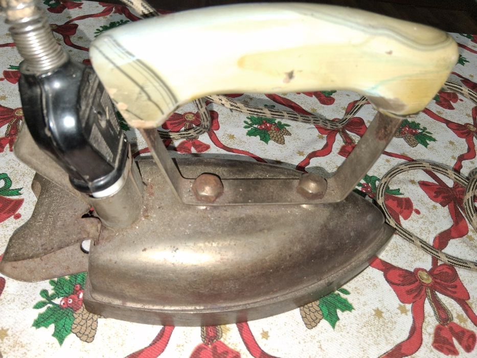 Fier de călcat funcțional