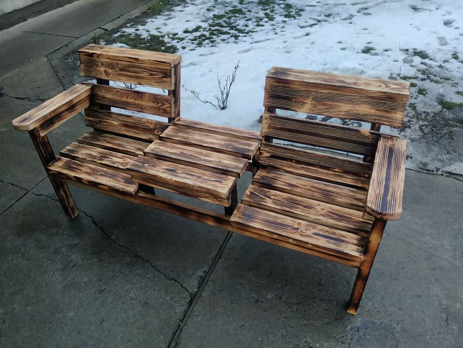 Băncuță de grădină