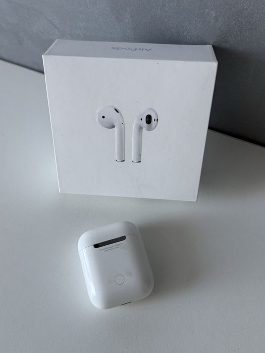 Apple AirPods 2