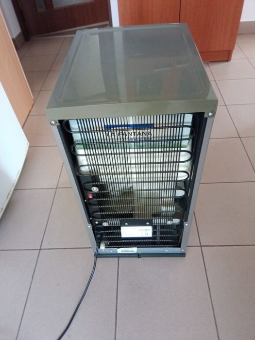 Dozator apă rece caldă La Fântână