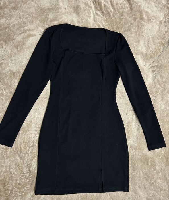 Черное платье