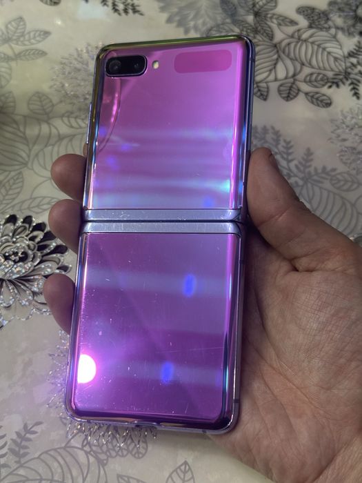 Samsung Z Filip 3 5GSotiladi