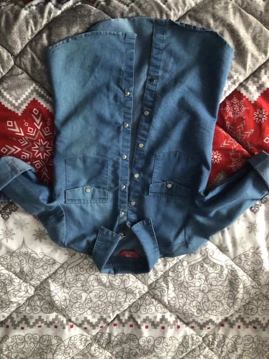 Vand 2x camasa de blugi, stare execelenta