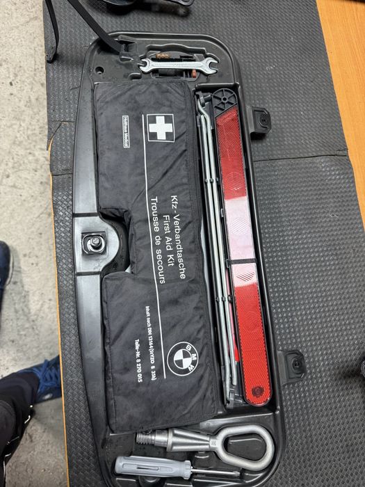 Авариен комплект БМВ Е60