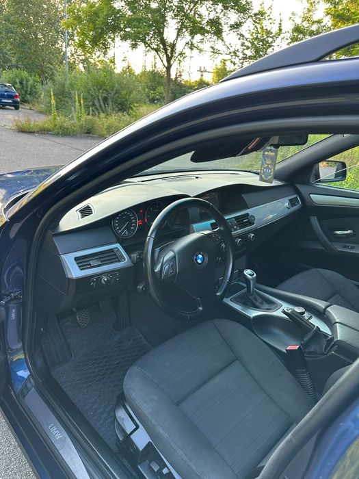 BMW 5 Series 2009 — imagine 3