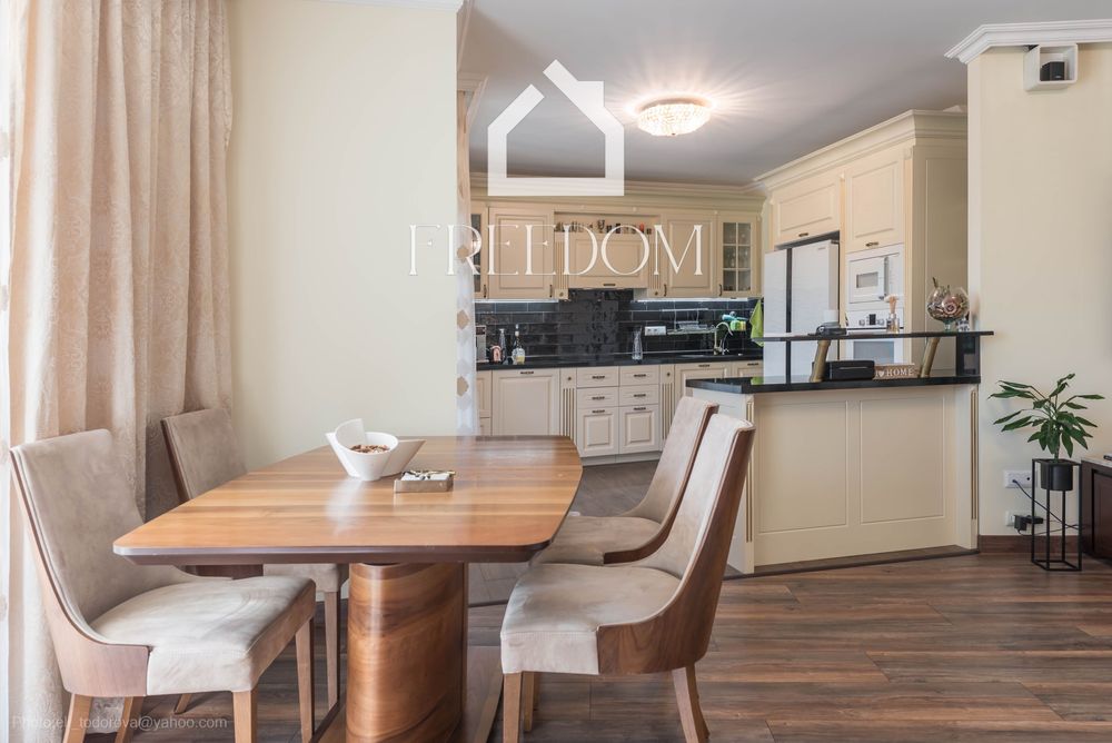 Продава се Четиристаен апартамент в Варна, Бриз - 186 кв.м за 2420 €/кв.м - Снимка #3