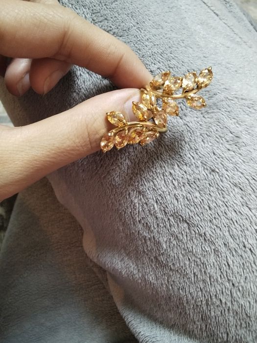 Продам кольцо бижутерия