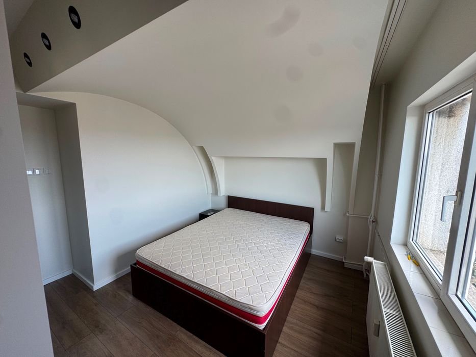 Apartament de închiriat