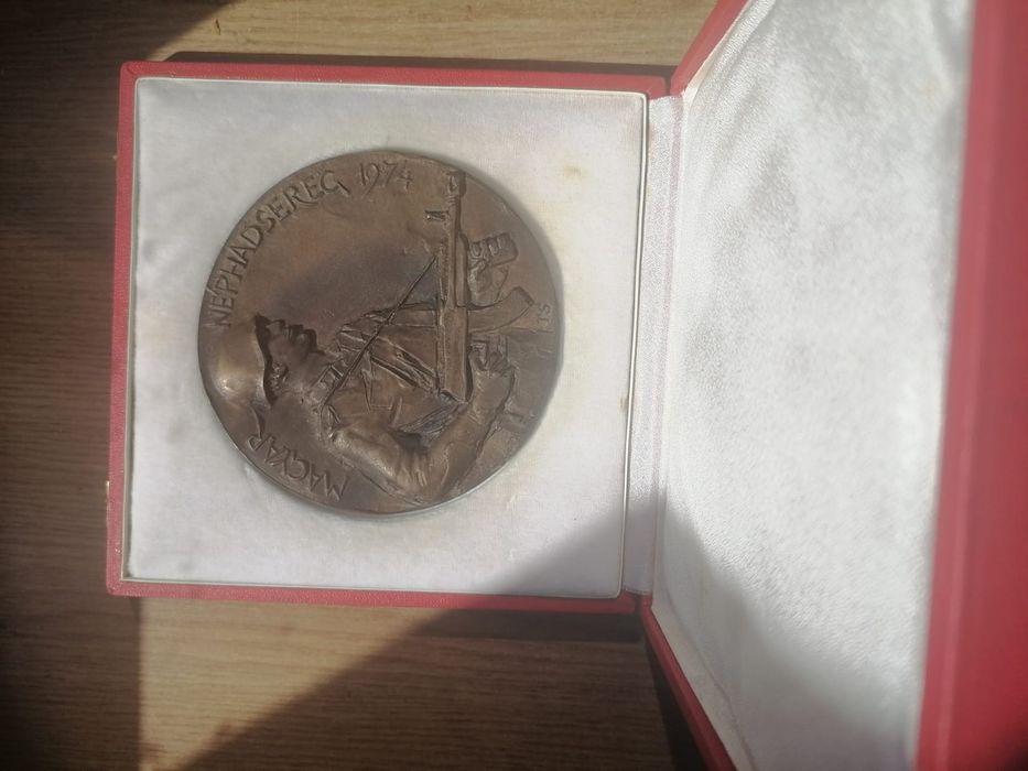 Plachetă Bronz 1974