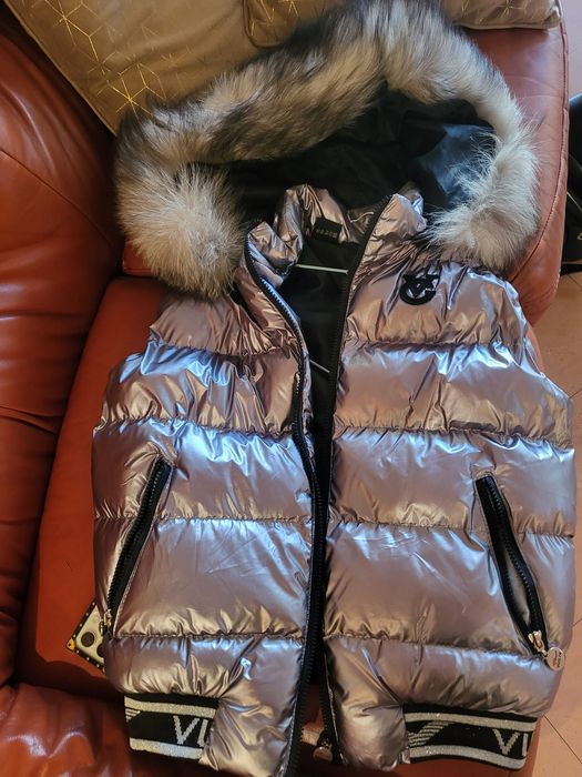 Сребрист елек с качулка от естествен косъм