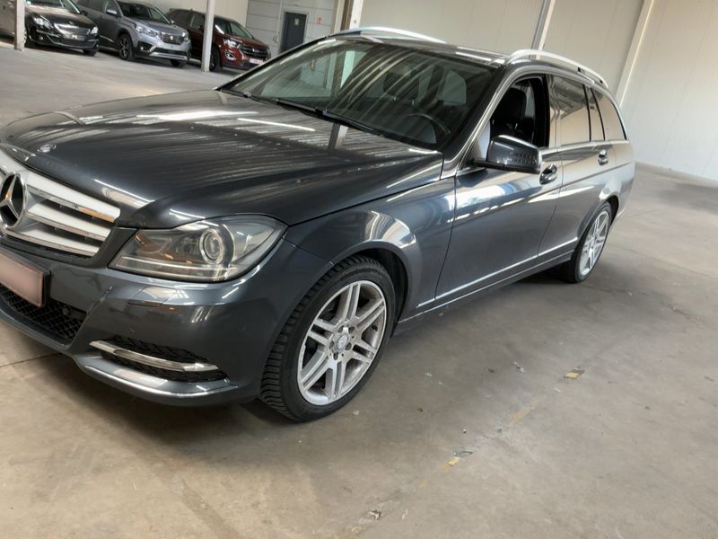 Mercedes-Benz C-Klasse C 220 CDI T BlueEfficiency Avantgarde 2013