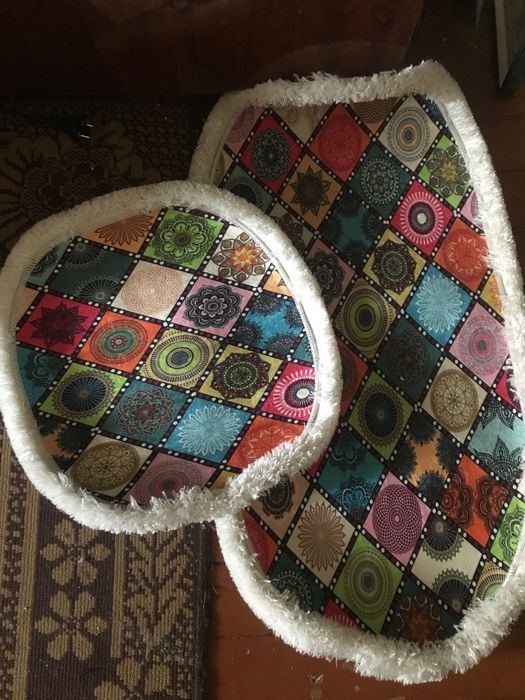 Коврик  парный красивый