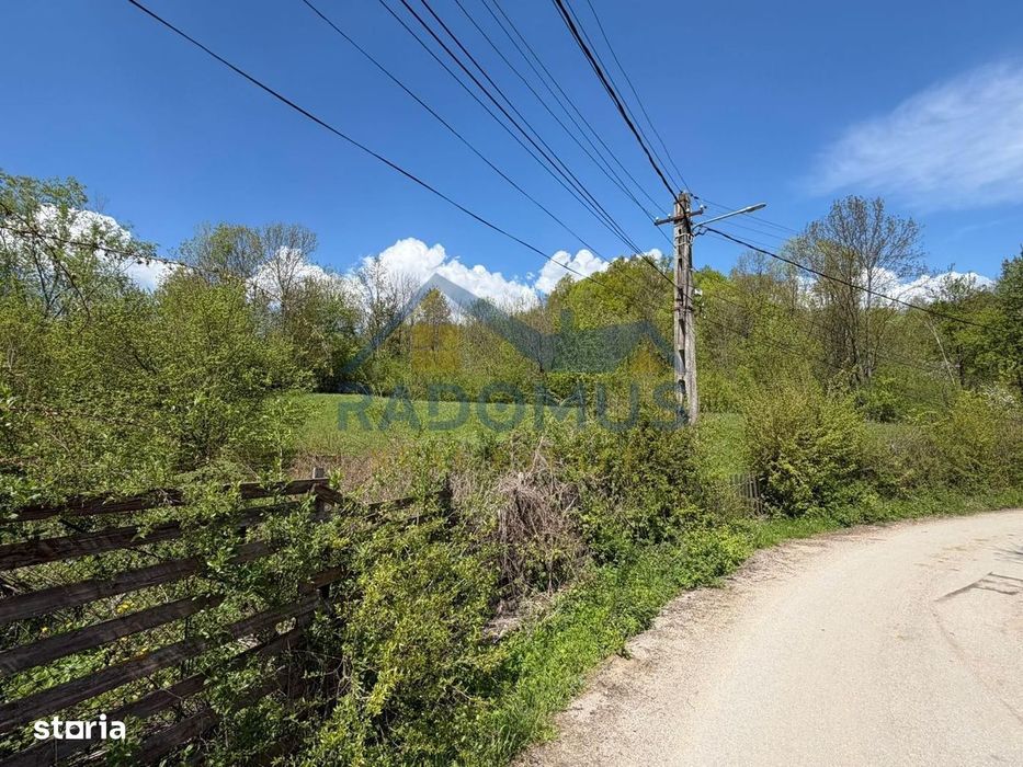 Teren Intravilan  – Provița de Jos | 1.939 mp | Curent electric
