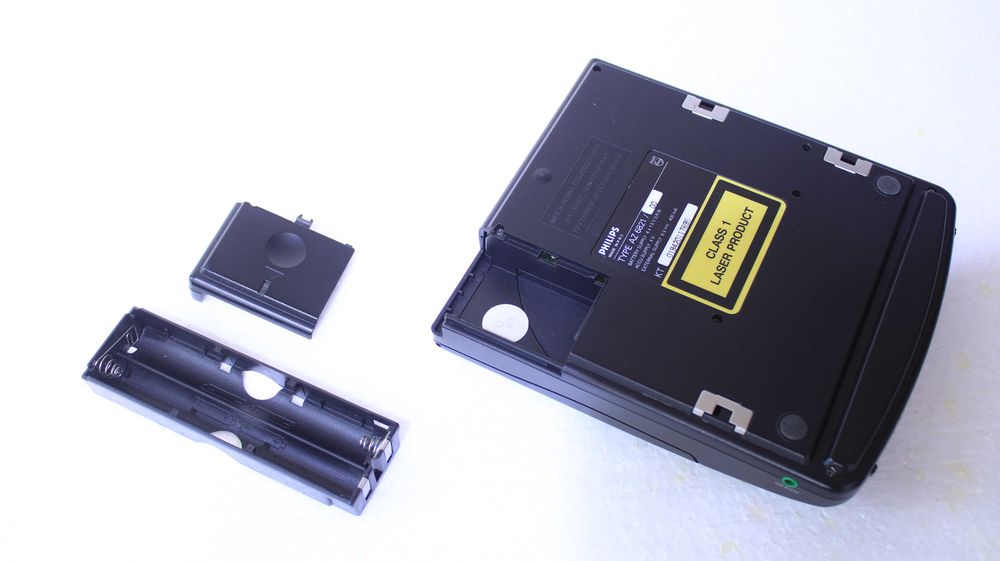 Cd portabil/discman Philips AZ6821.