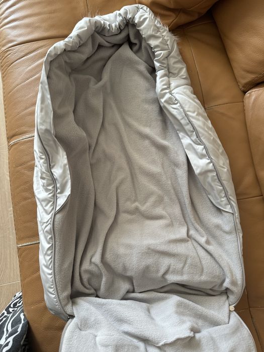 Продам демисезонный конверт для ребенка