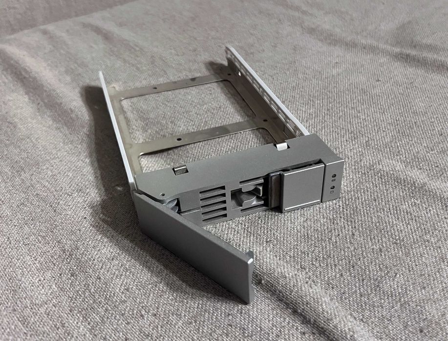 Caddy HDD 3.5 Promise Pegasus R4 R6 R8 hot swap SATA lot 10 buc
