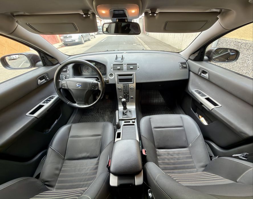Vand Volvo s40 din 2009