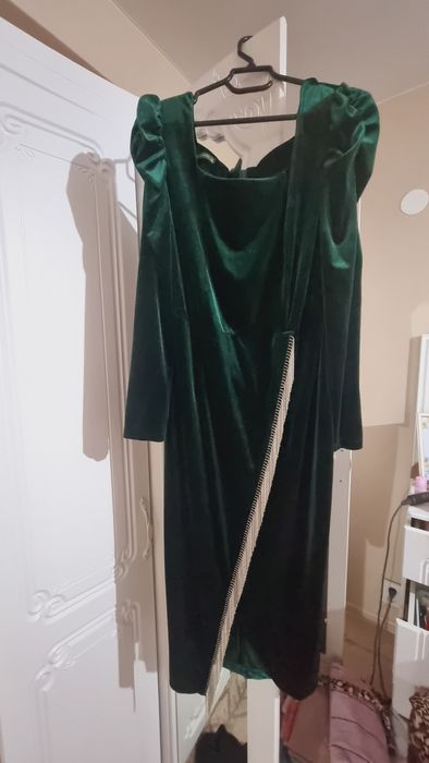 Продам платья 46,48 размер