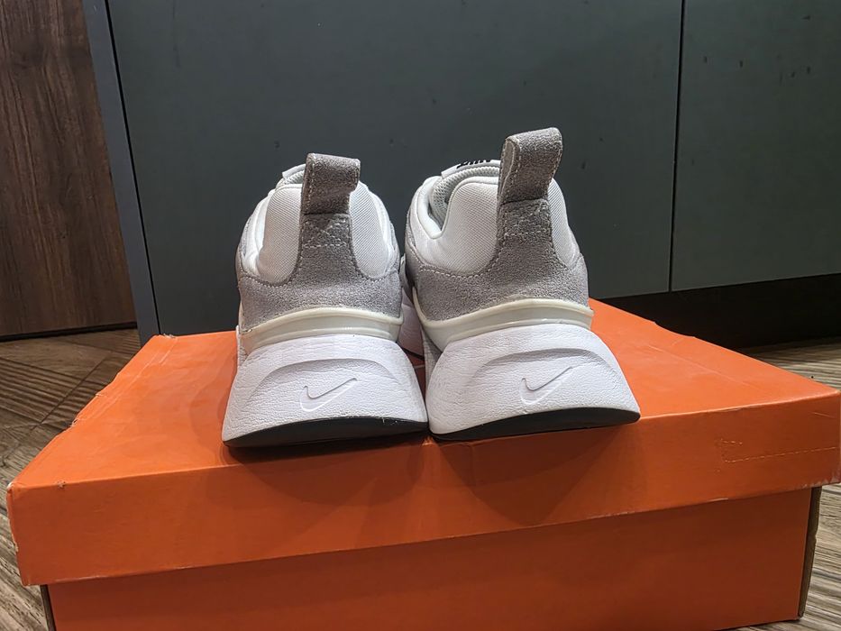 Дамски маратонки NIKE - Резервирани!