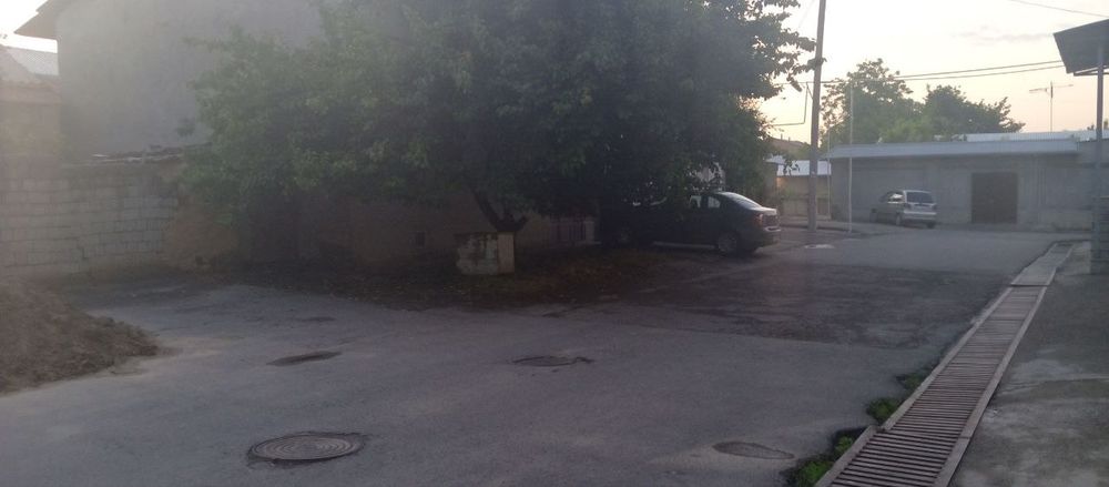 Uy sotiladi ohunboboyev da