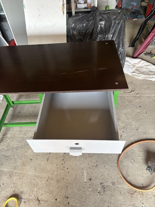 Banc de lucru cu 4 sertare