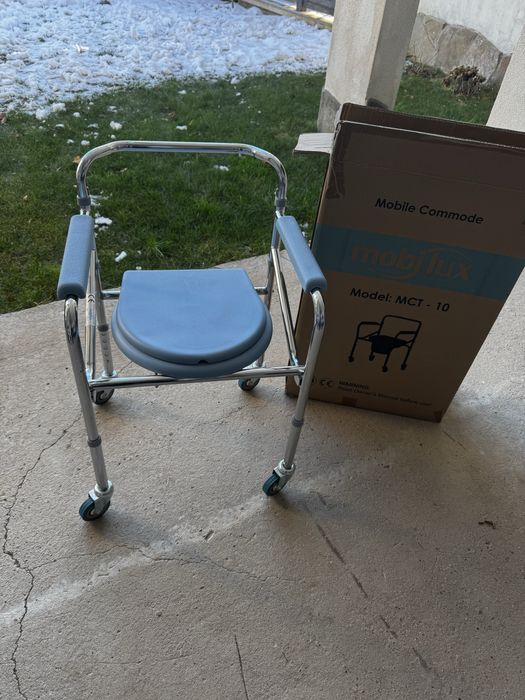 Тоалетен стол НОВ