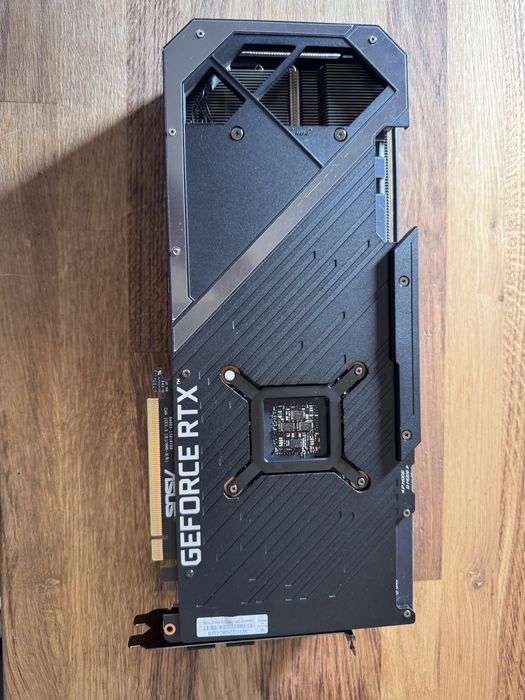 Firma, vand inventar GPU Asus Rog Strix RTX 3070