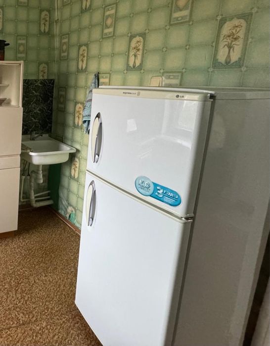 Продаю холодильник LG