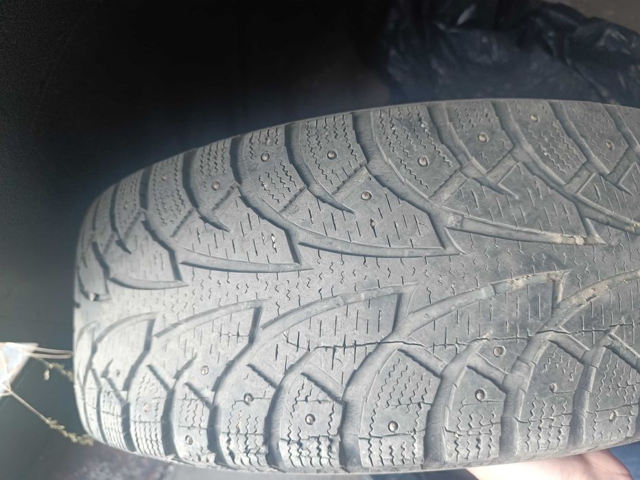 Продам шины зимние