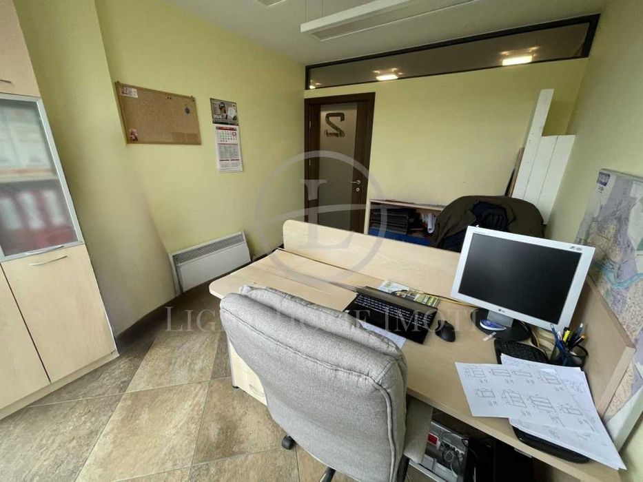 Продава се Офис в Пловдив, Център - 101 кв.м за 2327 €/кв.м - Снимка #10