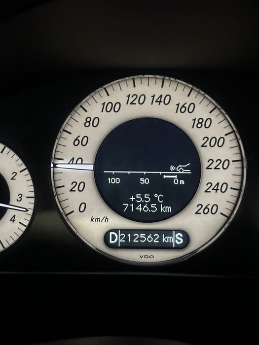 Mercedes E350 292CP Extra Full