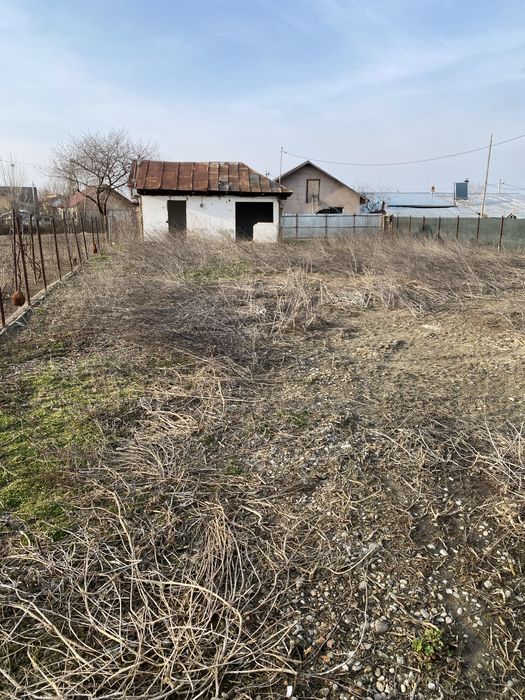 Vanzare teren intravilan