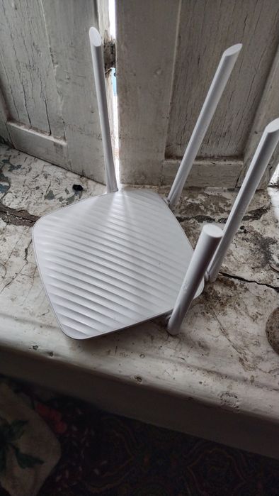 Wifi router sotiladi