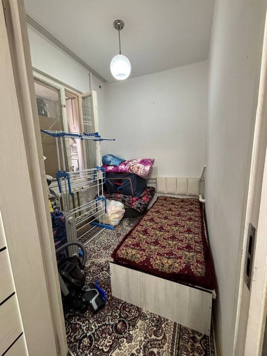 Yunus obod 1/2/4 sotiladi