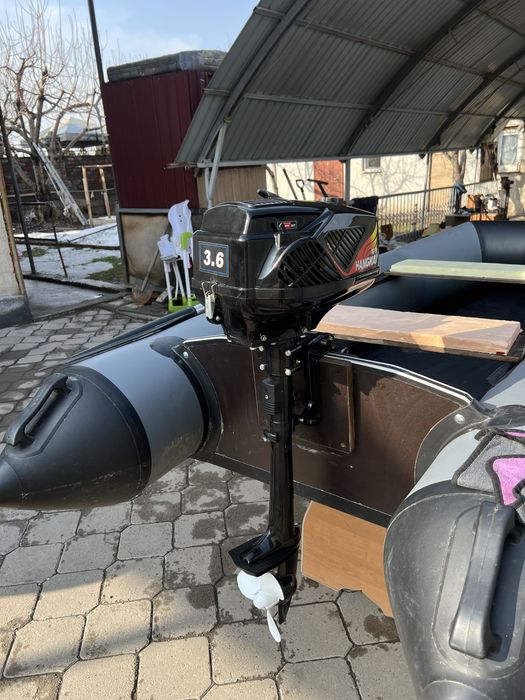 Продам лотку с мотором