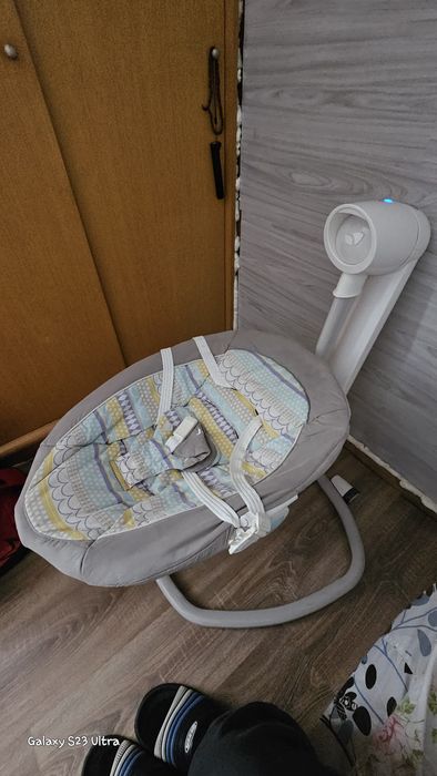 Бебешка люлка на ток