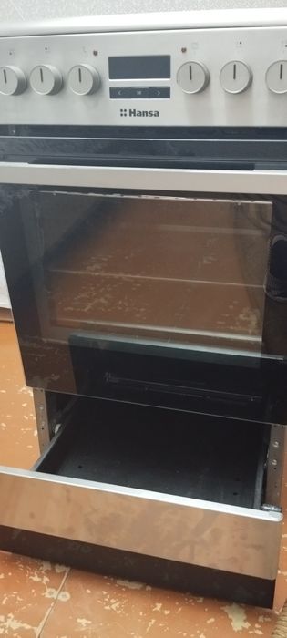 Электрическая плита Hansa